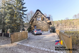 Luksus pod Strzechą z Prywatnym Pomostem